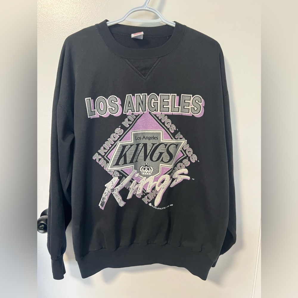 1992Los Angeles Kings sweatshirt
Size: Adult XLarge
Acceptable used condition
